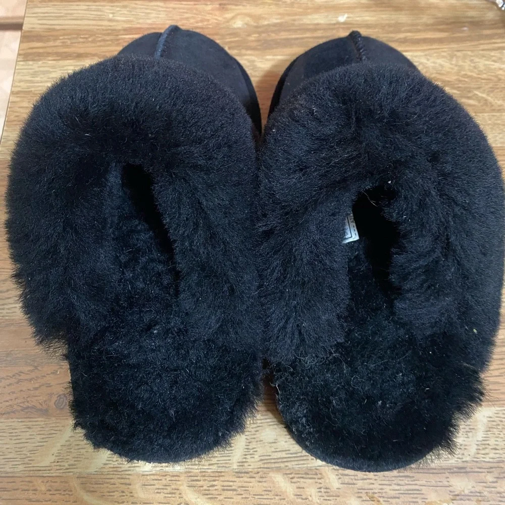 BearPaw Slippers - Picture 2 of 7